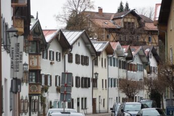 気分の波は冬に強くなるのか？