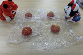 🌸チームビルディング特別プログラム：あんこで作る和菓子「お花作り」に挑戦しました